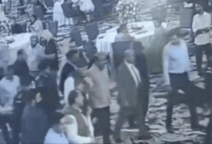 Atirador Tenta Executar Ex Líder Da Caxemira A Queima Roupa Em Casamento Na Índia; Político Sai Ileso