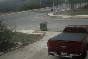 Moto Explode Em Bola De Fogo E Por Pouco Não Atinge Crianças Em Rua Residencial Nos Eua; Vídeo Choca