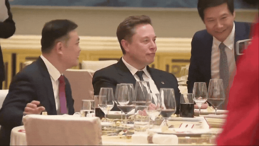 Selfie De Elon Musk Com Rival Chinês Lei Jun Viraliza E Ofusca Visita De Trump à China