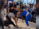 Briga De Mulheres Em Aeroporto Dos Eua Viraliza: Confronto Físico Em Portão De Embarque Choca Passageiros